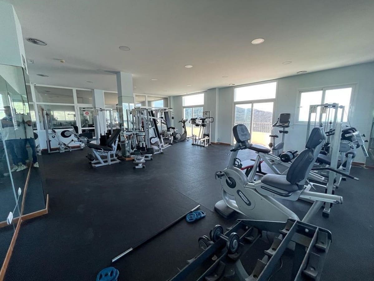 82 sovrum Hotell till salu i Marbella med pool garage - 11 000 000 € (Ref: 9438350)