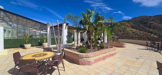 82 quarto Hotel para venda em Marbella com piscina garagem - 11 000 000 € (Ref: 9438350)