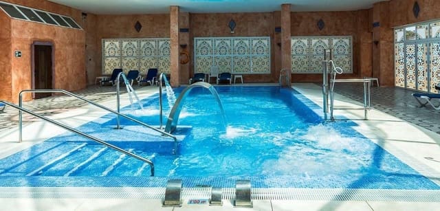 82 soveværelse Hotel til salg i Marbella med swimmingpool garage - € 11.000.000 (Ref: 9438350)