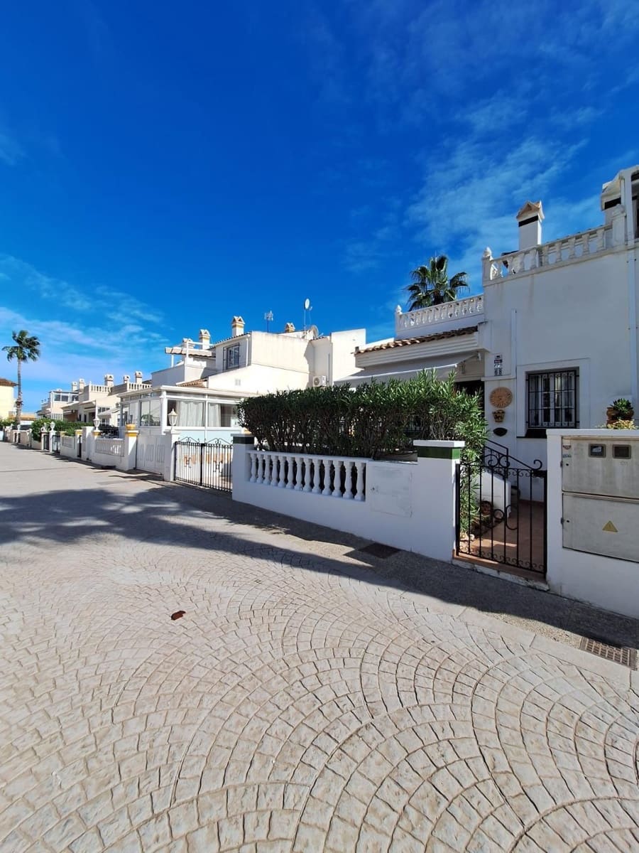 3 sovrum Hus till salu i Playa Flamenca med pool garage - 269 000 € (Ref: 9464806)