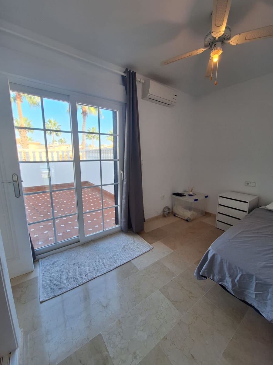 3 bedroom Townhouse for sale in Playa Flamenca with pool garage - € 264,000 (Ref: 9464806)