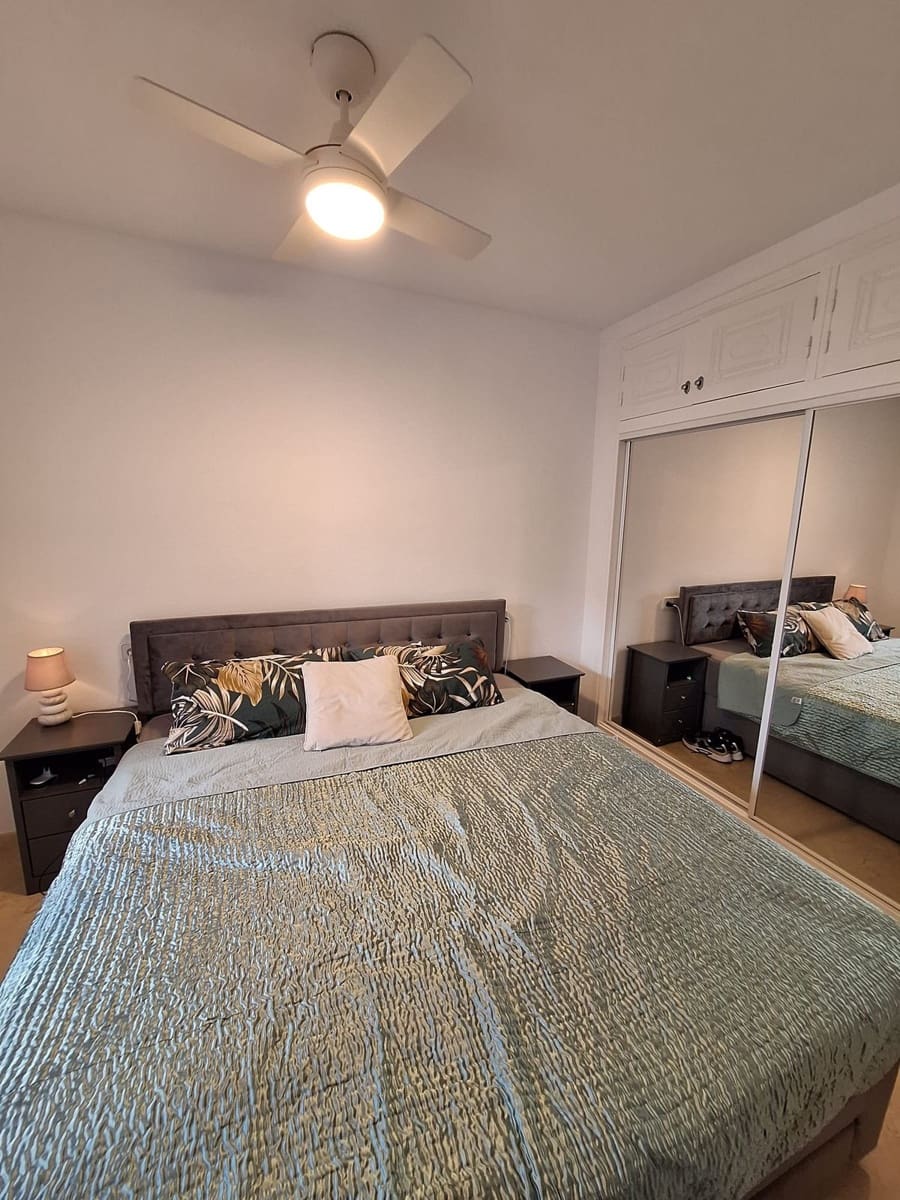 3 bedroom Townhouse for sale in Playa Flamenca with pool garage - € 264,000 (Ref: 9464806)