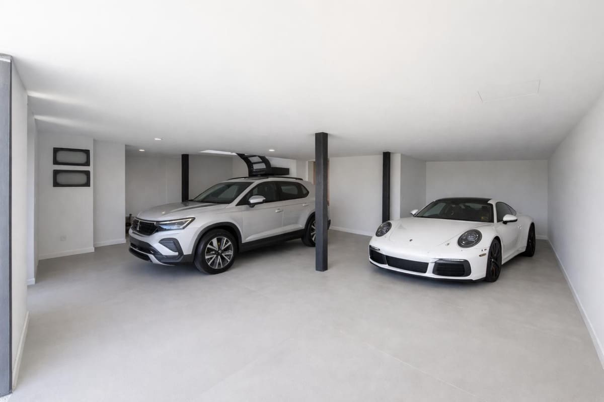 4 makuuhuone Huvila vuokrattavana paikassa Nueva Andalucia mukana uima-altaan 
autotalli - 14 500 € (Ref: 9480678)