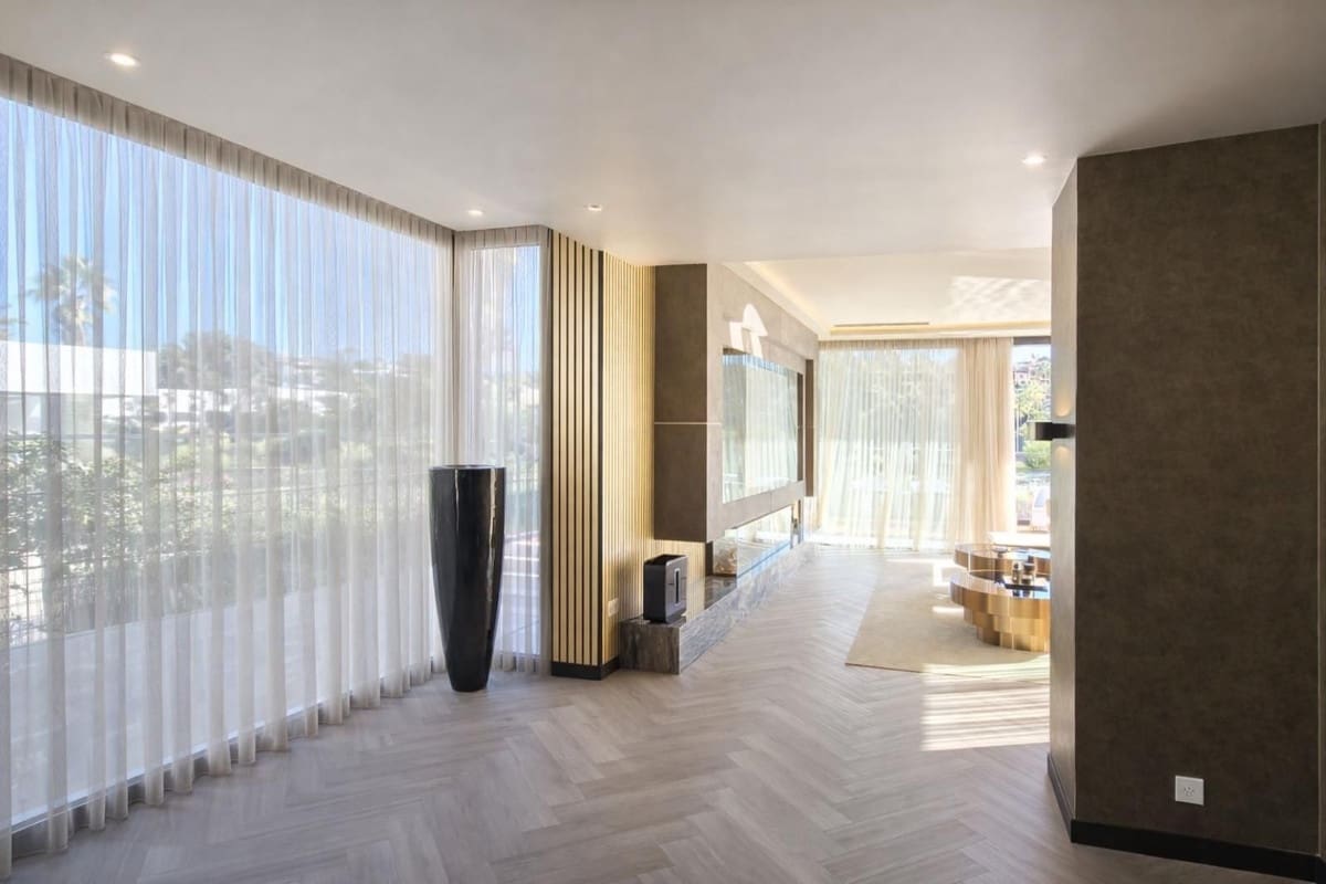 3 soveværelse Villa til salg i Estepona med swimmingpool garage - € 1.999.000 (Ref: 9528957)