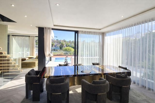 3 sovrum Villa till salu i Estepona med pool garage - 1 990 000 € (Ref: 9528957)