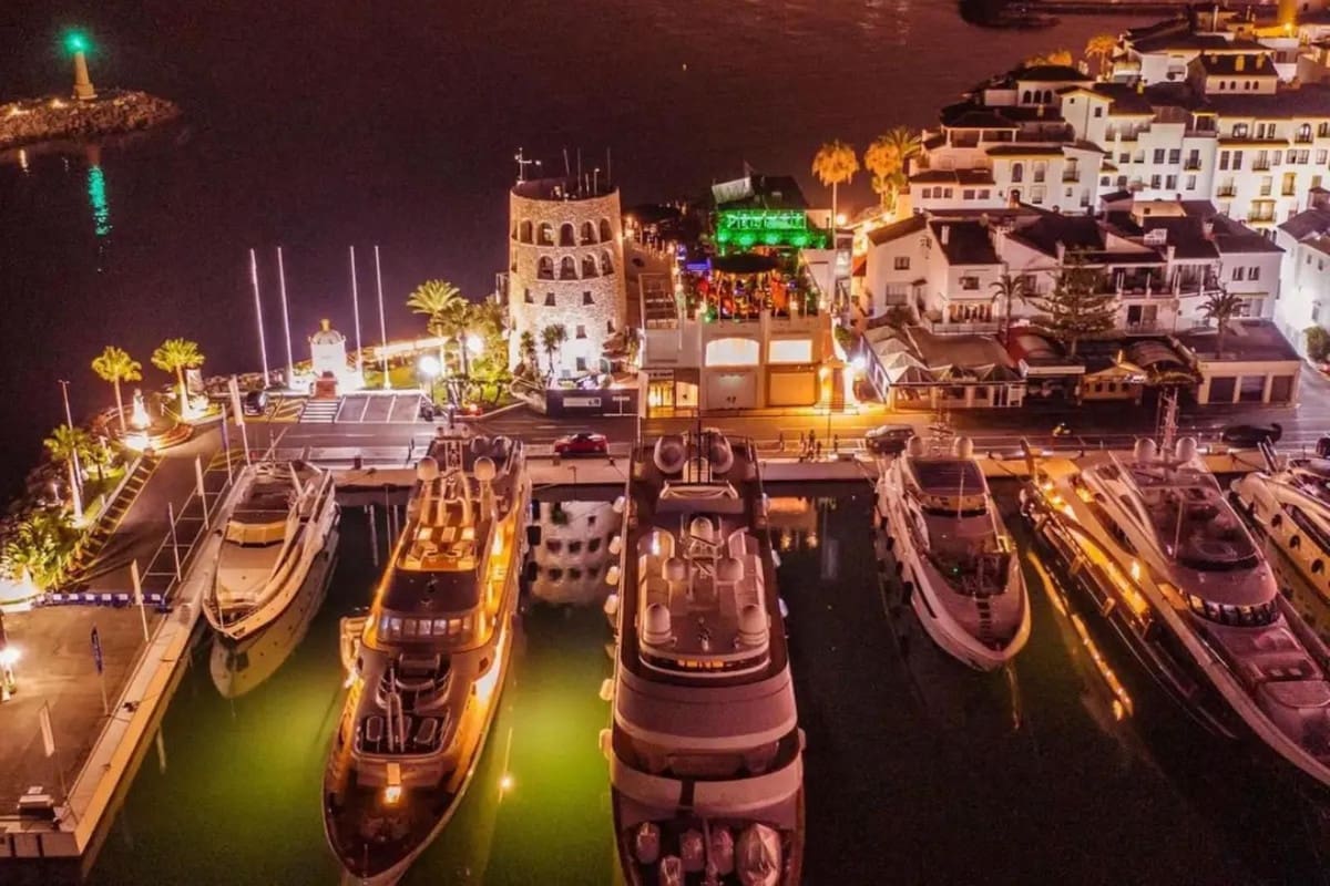 3 camera da letto Villa in vendita in Estepona con piscina garage - 1.990.000 € (Rif: 9528957)