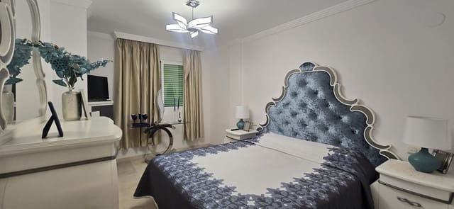 2 bedroom Apartment for rent in Nueva Andalucia, Marbella with pool garage - € 2,500 (Ref: 9536934)