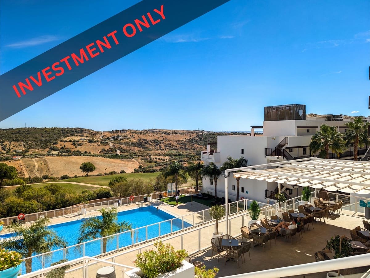 2 bedroom Apartment for sale in Estepona with pool garage - € 145,000 (Ref: 9537844)