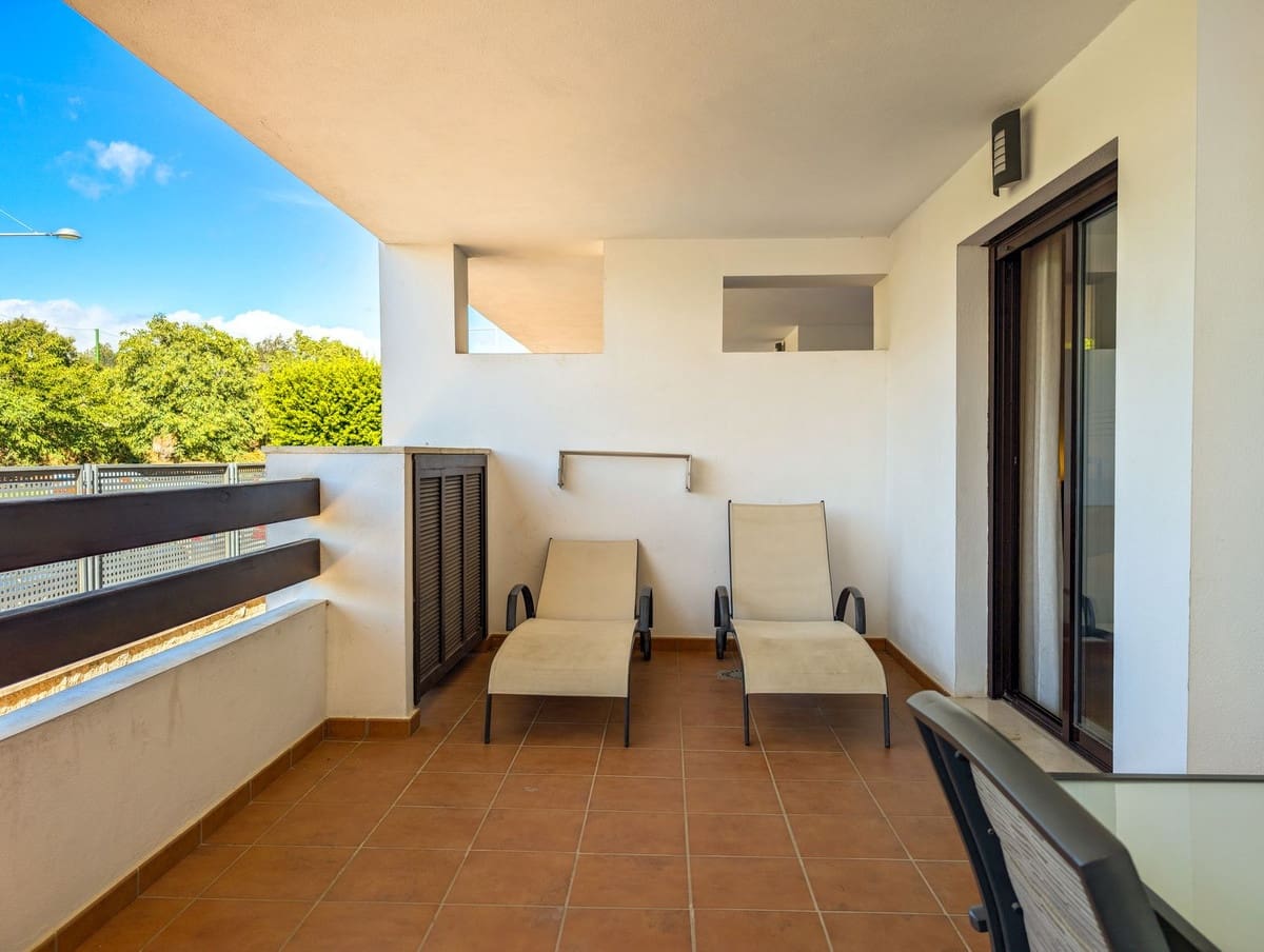 2 bedroom Apartment for sale in Estepona with pool garage - € 145,000 (Ref: 9537844)