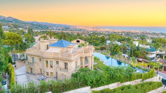 7 bedroom Villa for sale in Sierra Blanca, Marbella with pool garage - € 20,000,000 (Ref: 9603248)