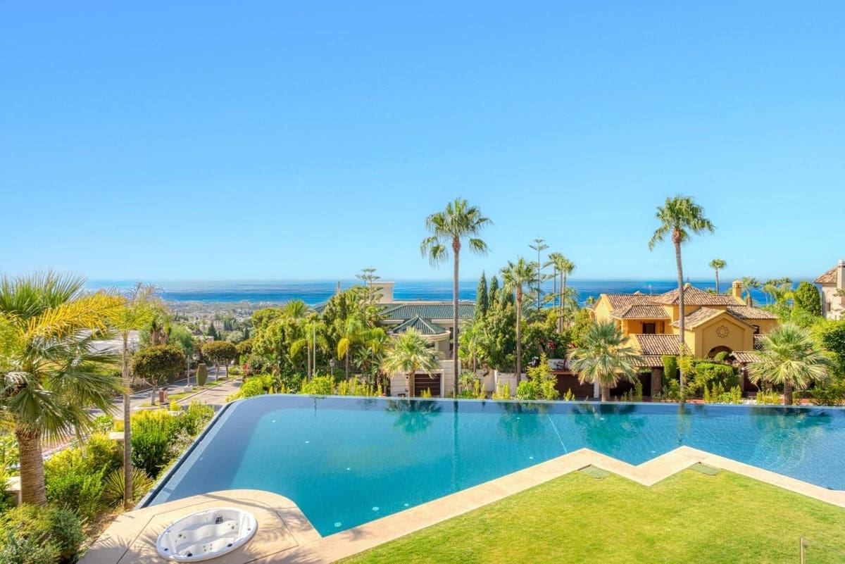 7 quarto Moradia para venda em Golden Mile com piscina garagem - 20 000 000 € (Ref: 9603248)