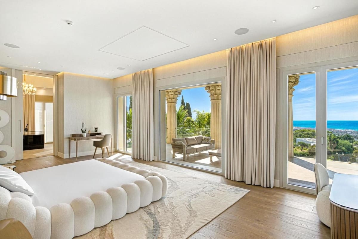 7 quarto Moradia para venda em Golden Mile com piscina garagem - 20 000 000 € (Ref: 9603248)