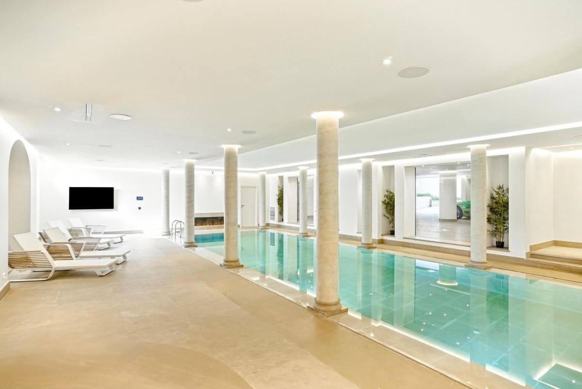 7 quarto Moradia para venda em Golden Mile com piscina garagem - 20 000 000 € (Ref: 9603248)