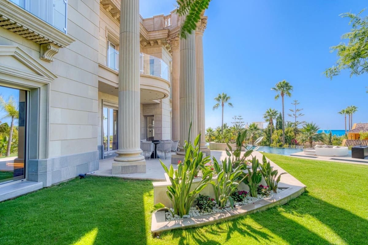 7 quarto Moradia para venda em Golden Mile com piscina garagem - 20 000 000 € (Ref: 9603248)
