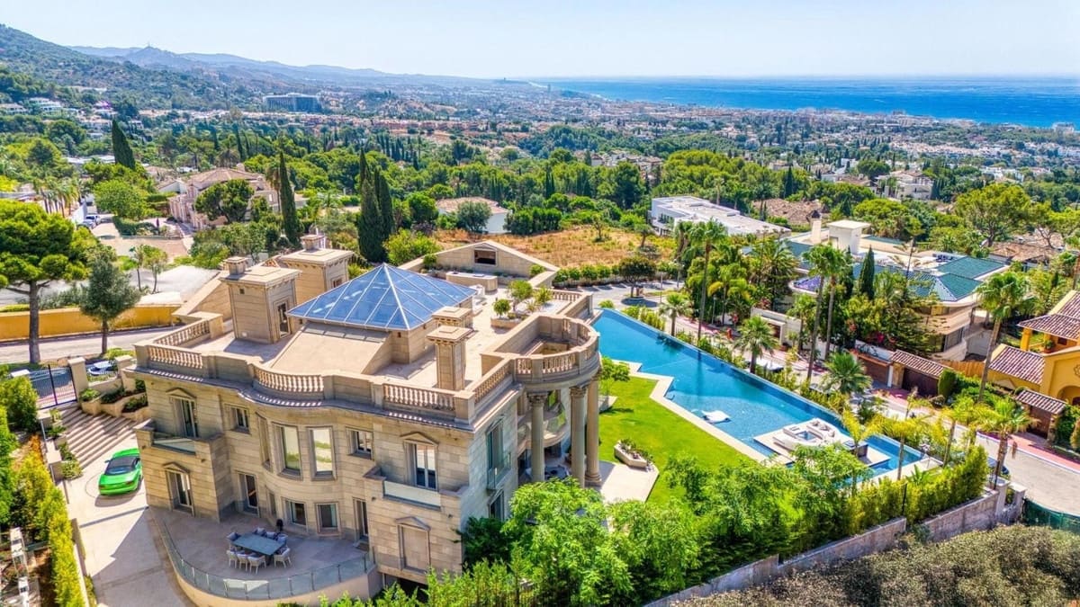 7 quarto Moradia para venda em Golden Mile com piscina garagem - 20 000 000 € (Ref: 9603248)
