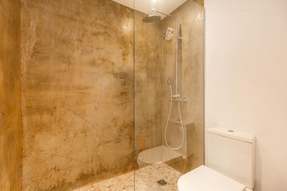 2 sypialnia Apartament na sprzedaż w Nueva Andalucia z basenem garażem - 585 000 € (Ref: 9609608)