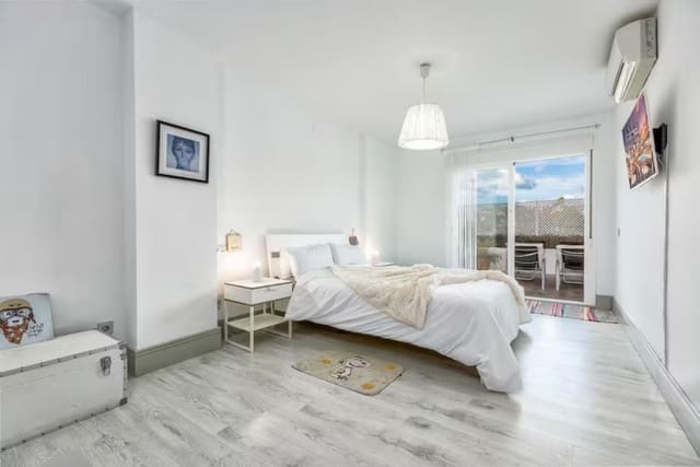 2 quarto Apartamento para venda em Nueva Andalucia, Marbella com piscina garagem - 585 000 € (Ref: 9609608)