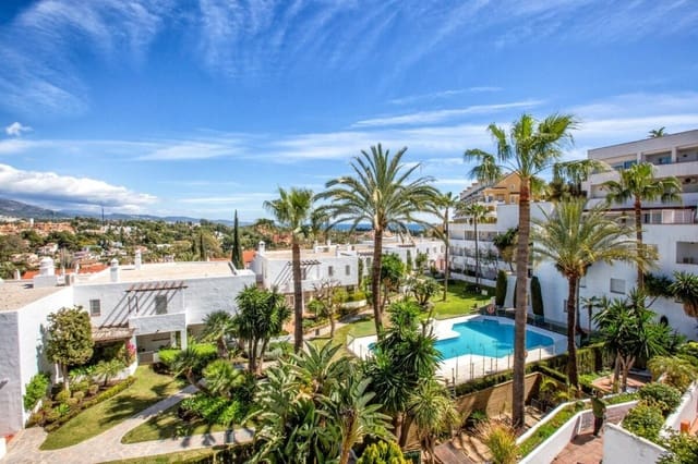 2 quarto Apartamento para venda em Nueva Andalucia, Marbella com piscina garagem - 585 000 € (Ref: 9609608)
