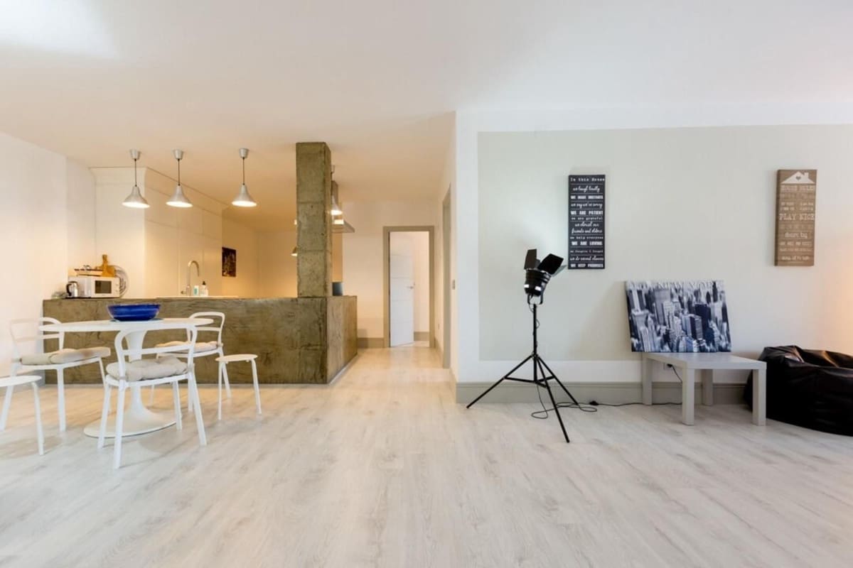 Apartamento de 2 habitaciones en Nueva Andalucia en venta con piscina garaje - 585.000 € (Ref: 9609608)