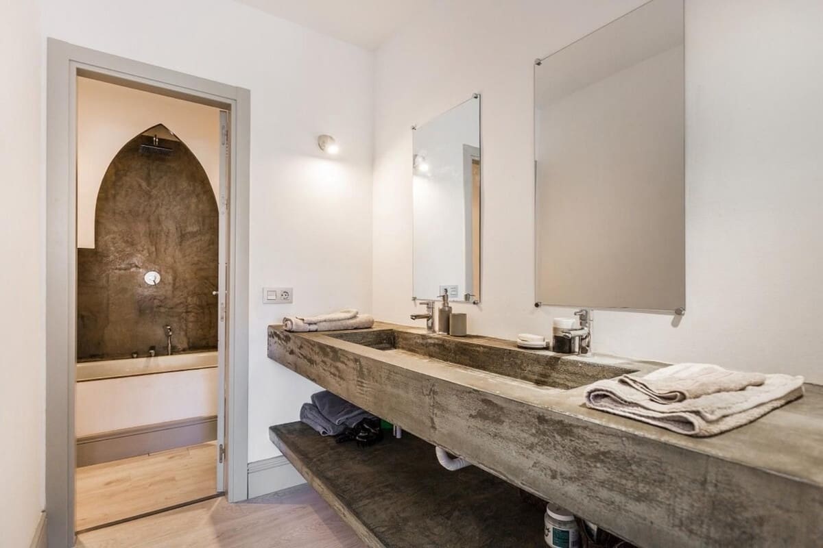Apartamento de 2 habitaciones en Nueva Andalucia en venta con piscina garaje - 585.000 € (Ref: 9609608)