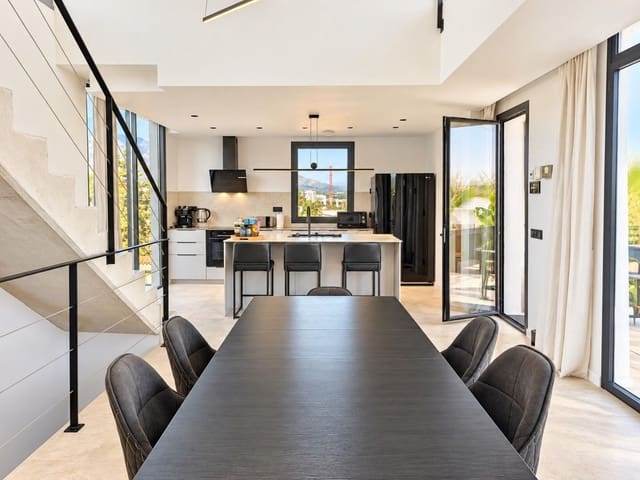 5 soveværelse Villa til salg i Nueva Andalucia, Marbella med swimmingpool garage - € 3.450.000 (Ref: 9677784)