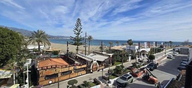 1 slaapkamer Strandappartement te koop in Puerto Banus, Marbella met garage - € 656.000 (Ref: 9679358)