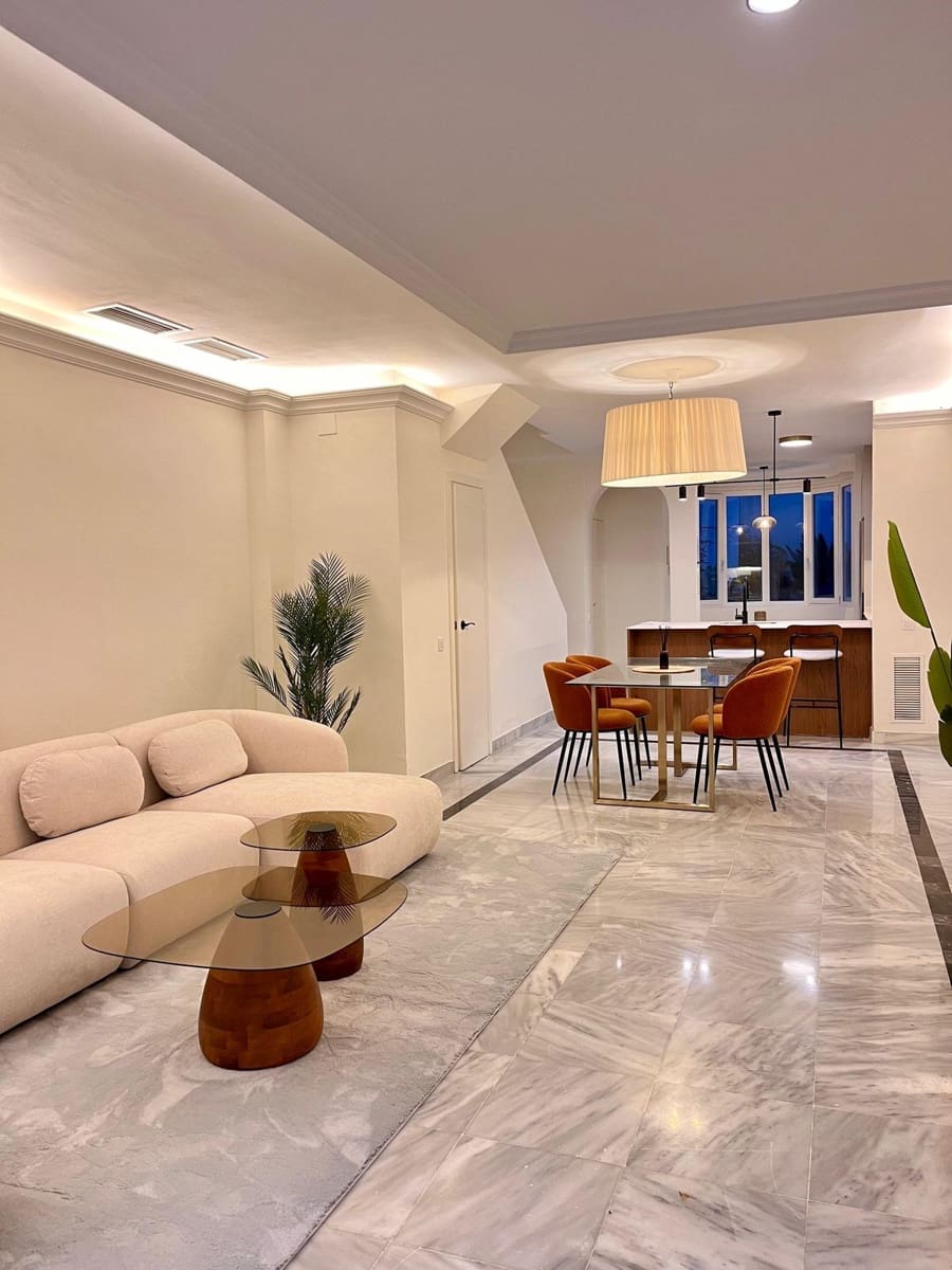 Apartamento de 3 habitaciones en Marbella en venta con piscina garaje - 799.000 € (Ref: 9747254)