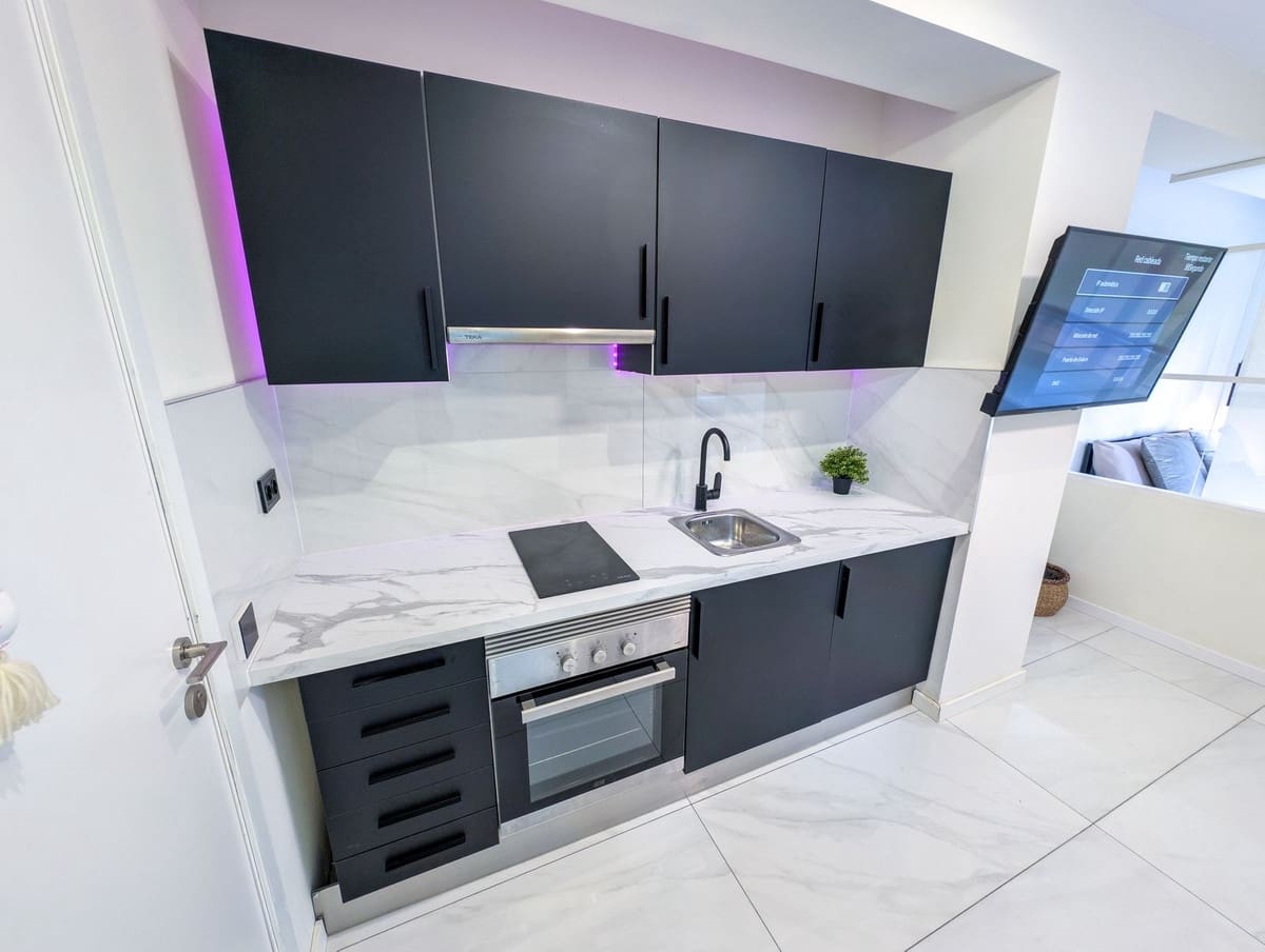 1 bedroom Studio for rent in Nueva Andalucia with pool garage - € 1,600 (Ref: 9756777)