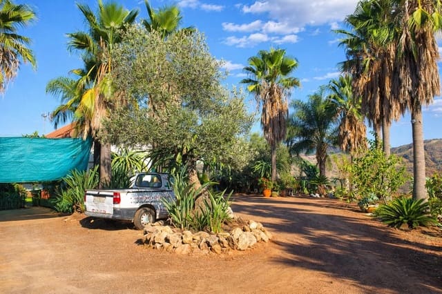 2 camera da letto Finca/Casa di Campagna in vendita in Guaro con garage - 545.000 € (Rif: 9759462)