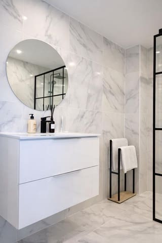 2 quarto Apartamento para venda em Nueva Andalucia, Marbella com piscina garagem - 357 000 € (Ref: 9781273)