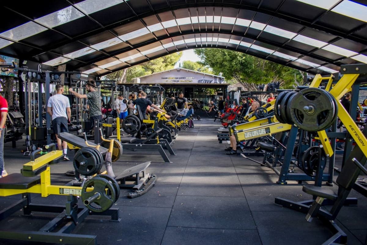 2 quarto Apartamento para venda em Nueva Andalucia com piscina garagem - 357 000 € (Ref: 9781273)