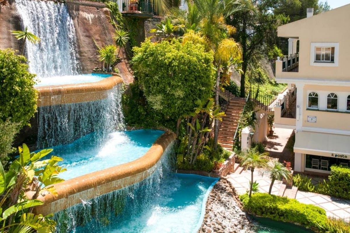 2 quarto Apartamento para venda em Nueva Andalucia com piscina garagem - 357 000 € (Ref: 9781273)