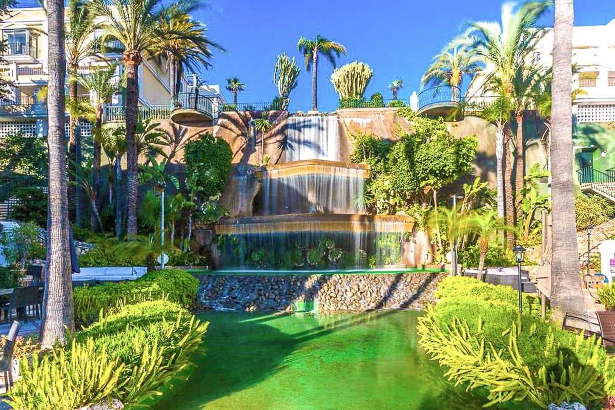 2 quarto Apartamento para venda em Nueva Andalucia com piscina garagem - 357 000 € (Ref: 9781273)