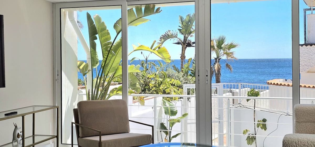 3 bedroom Semi-detached Villa for sale in Bahia Dorada with pool garage - € 1,190,000 (Ref: 9793524)