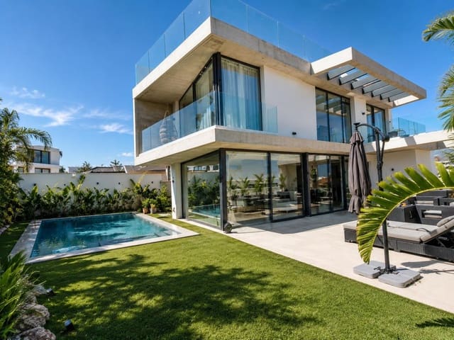 2 soverom Villa til leie i Nueva Andalucia, Marbella med svømmebasseng garasje - € 18 000 (Ref: 9798057)
