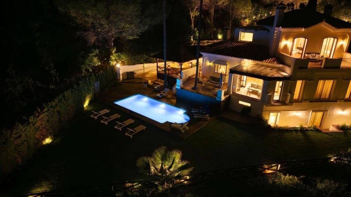 Chalet de 5 habitaciones en La Zagaleta en venta con piscina garaje - 6.490.000 € (Ref: 9802532)