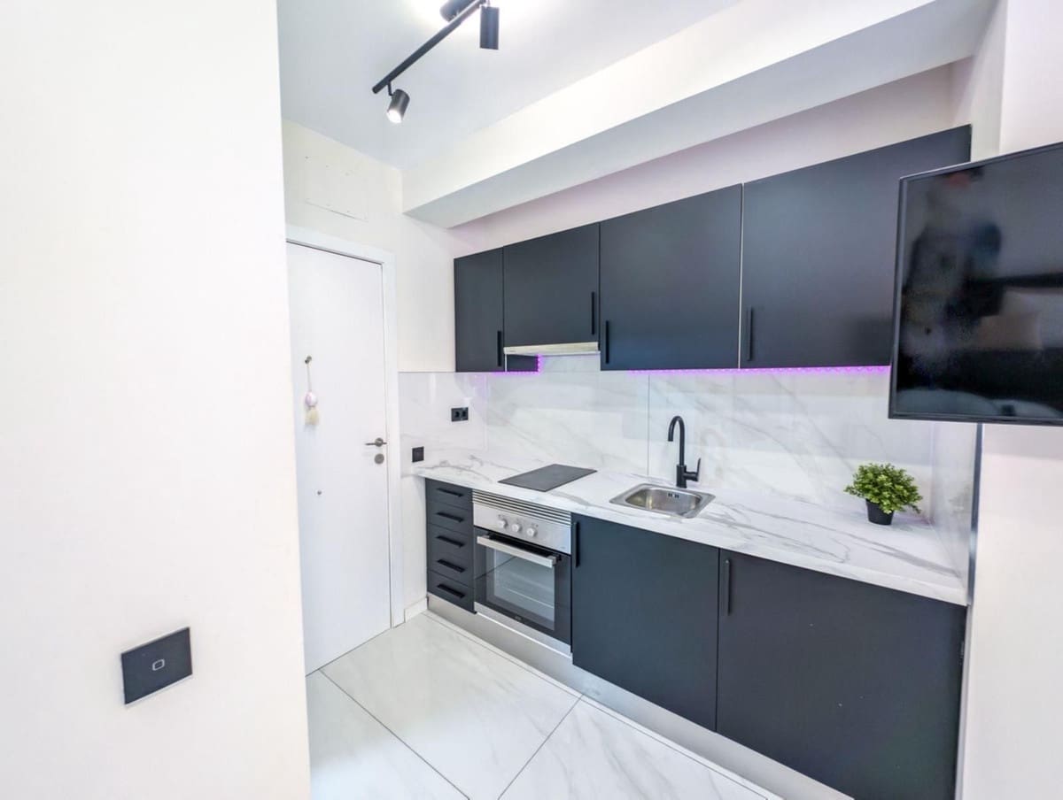 1 camera da letto Monolocale in vendita in Nueva Andalucia con piscina garage - 275.000 € (Rif: 9824624)