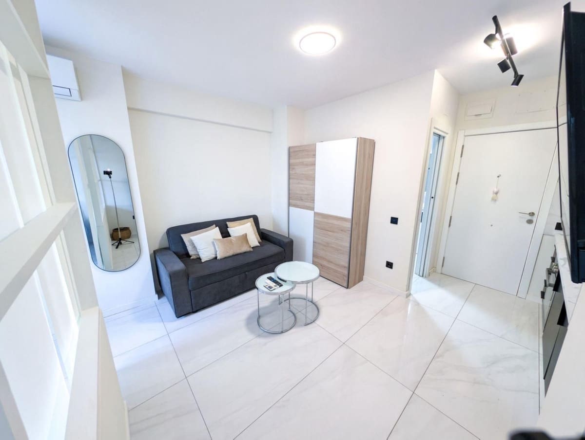 1 camera da letto Monolocale in vendita in Nueva Andalucia con piscina garage - 275.000 € (Rif: 9824624)