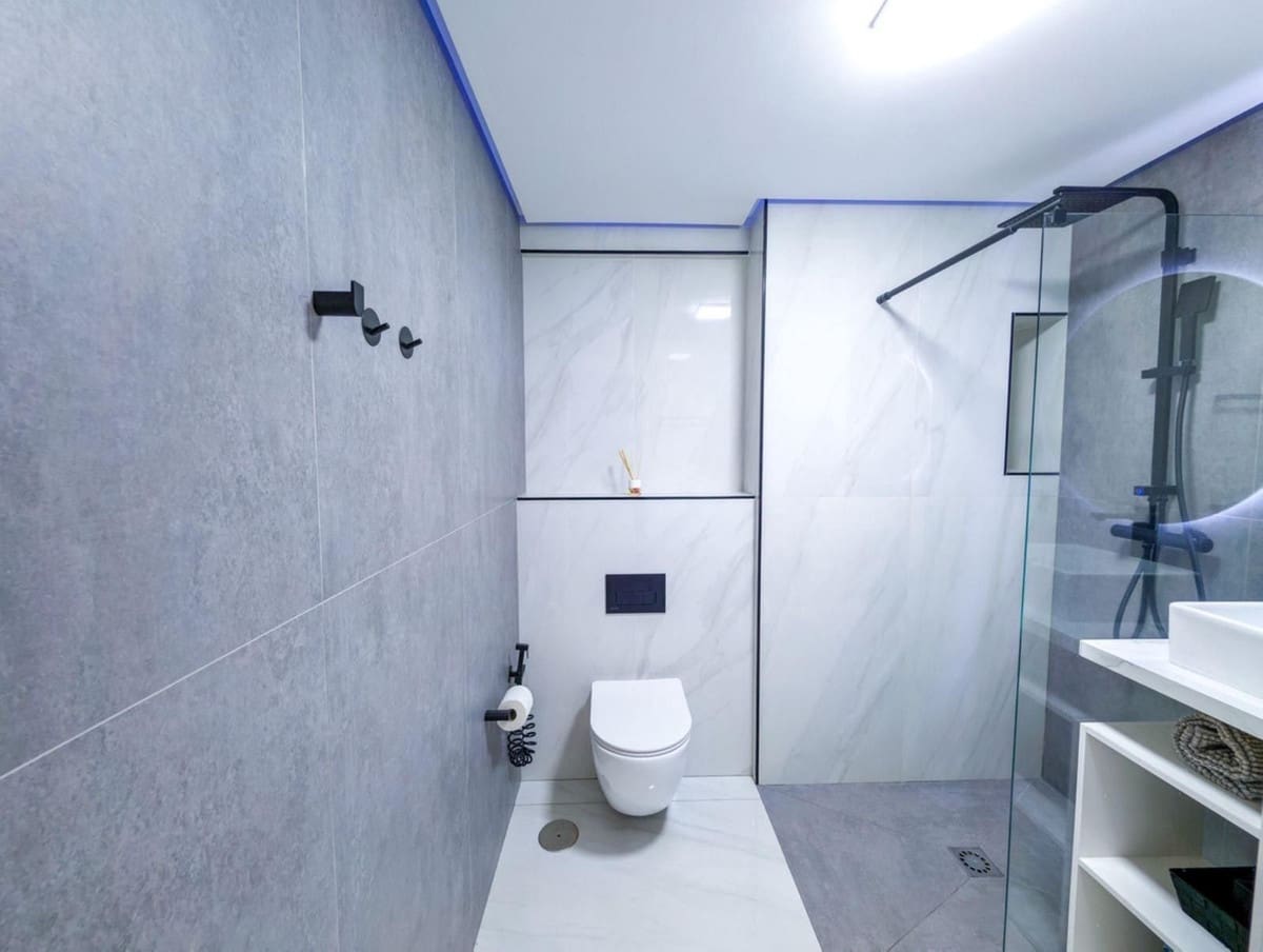 1 camera da letto Monolocale in vendita in Nueva Andalucia con piscina garage - 275.000 € (Rif: 9824624)