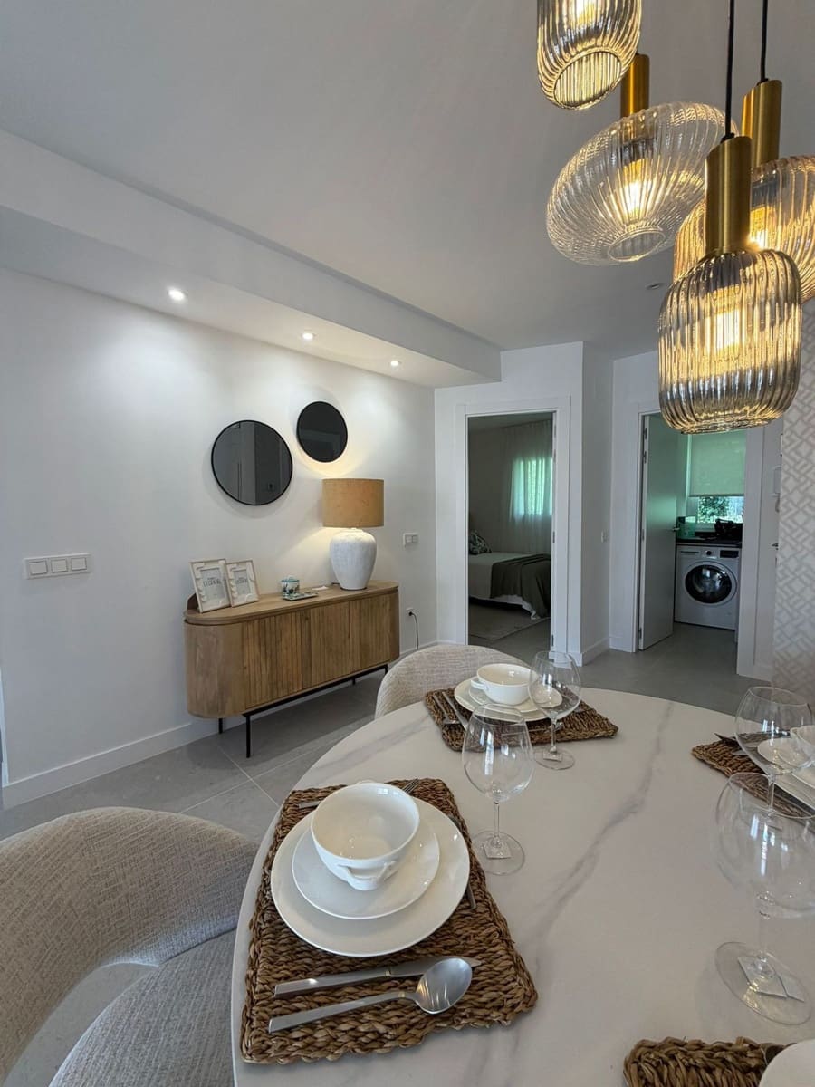 Apartamento de 3 habitaciones en Benahavís en venta con piscina garaje - 795.000 € (Ref: 9862384)