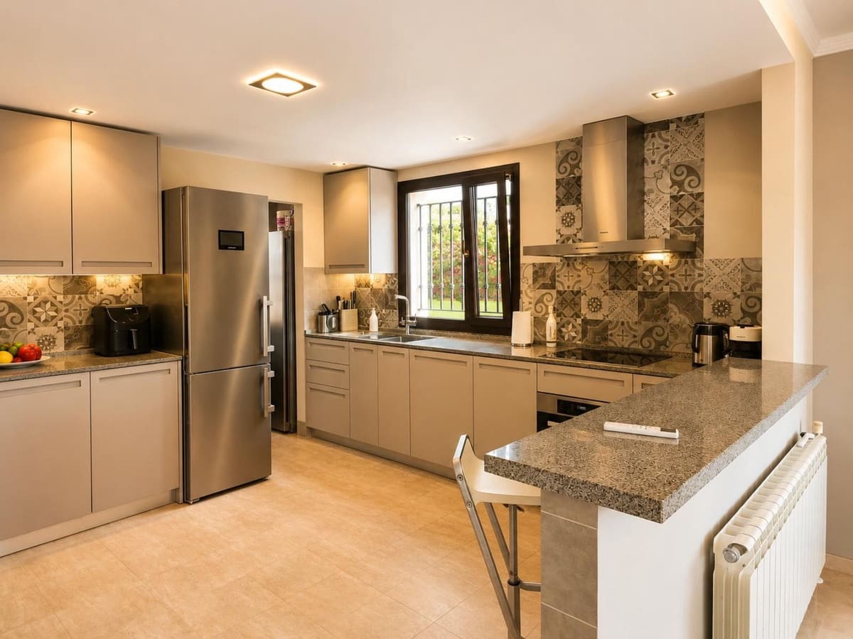 5 camera da letto Villa in vendita in Guadalmina con piscina garage - 1.450.000 € (Rif: 9932712)