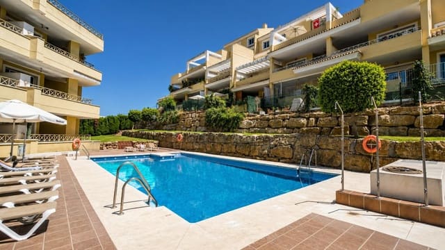 1 soveværelse Lejlighed til salg i Nueva Andalucia, Marbella med swimmingpool garage - € 349.000 (Ref: 9944363)
