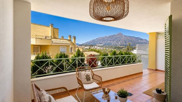 1 soveværelse Lejlighed til salg i Nueva Andalucia, Marbella med swimmingpool garage - € 349.000 (Ref: 9944363)