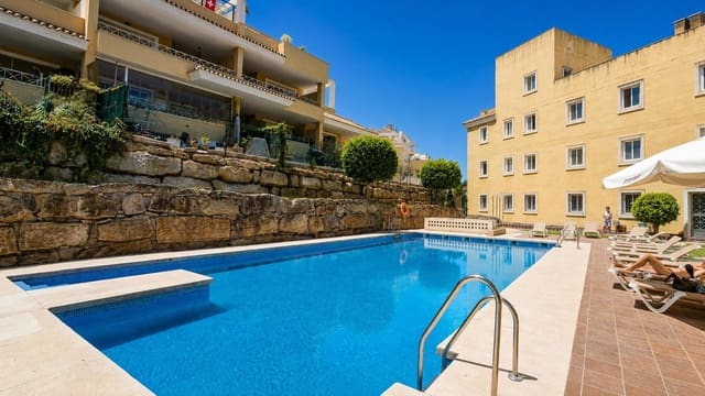1 soveværelse Lejlighed til salg i Nueva Andalucia, Marbella med swimmingpool garage - € 349.000 (Ref: 9944363)