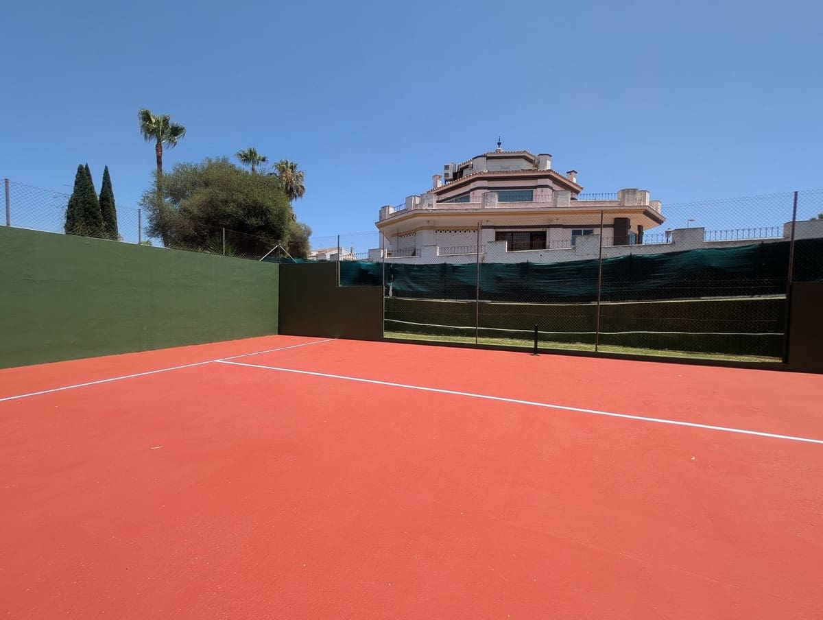   3 soveværelse   ferieByhus i Atalaya-Isdabe   med   swimmingpool  garage  - € 600 (Ref: 9946654)