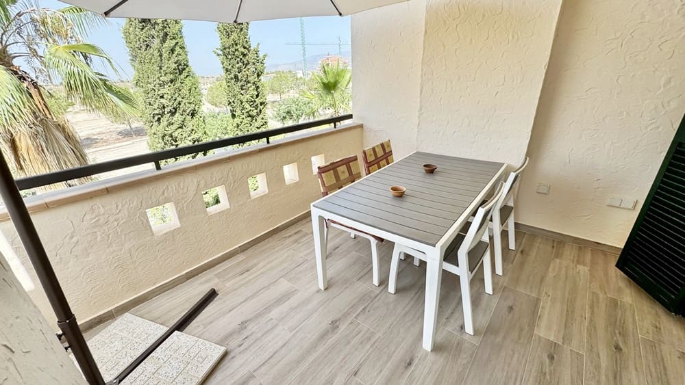 2 makuuhuone Huoneisto myytävänä paikassa Hacienda del Alamo mukana uima-altaan 
autotalli - 159 950 € (Ref: 10007865)