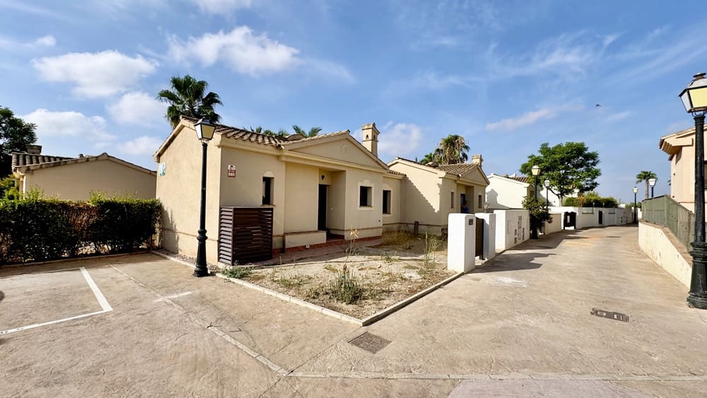 1 bedroom Villa for sale in Hacienda del Alamo with pool garage - € 149,950 (Ref: 10014234)