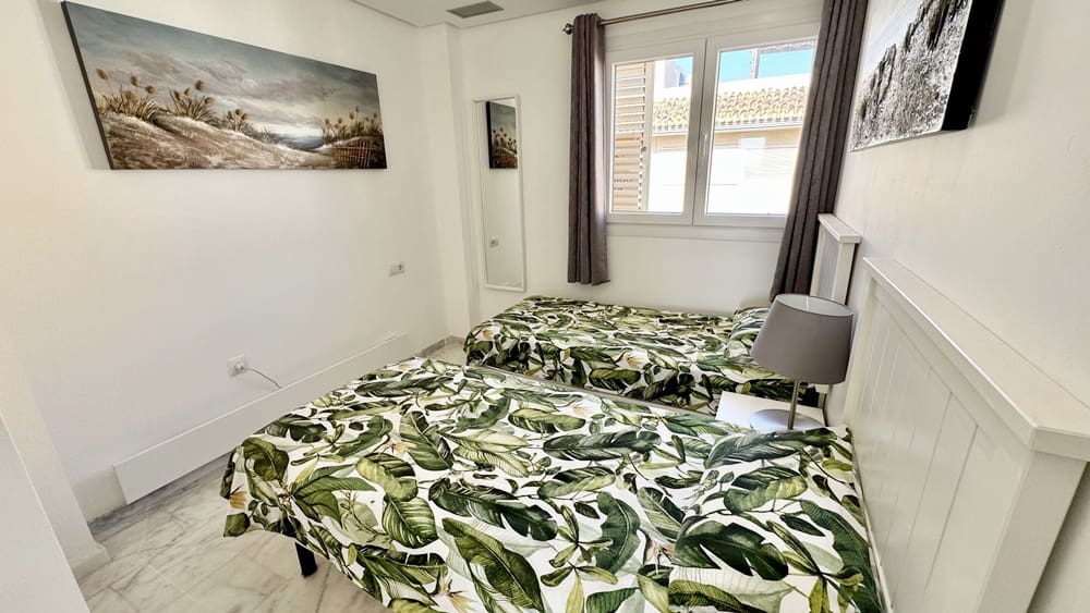 Apartamento de 2 habitaciones en Hacienda del Alamo en venta con piscina garaje - 199.950 € (Ref: 10021444)