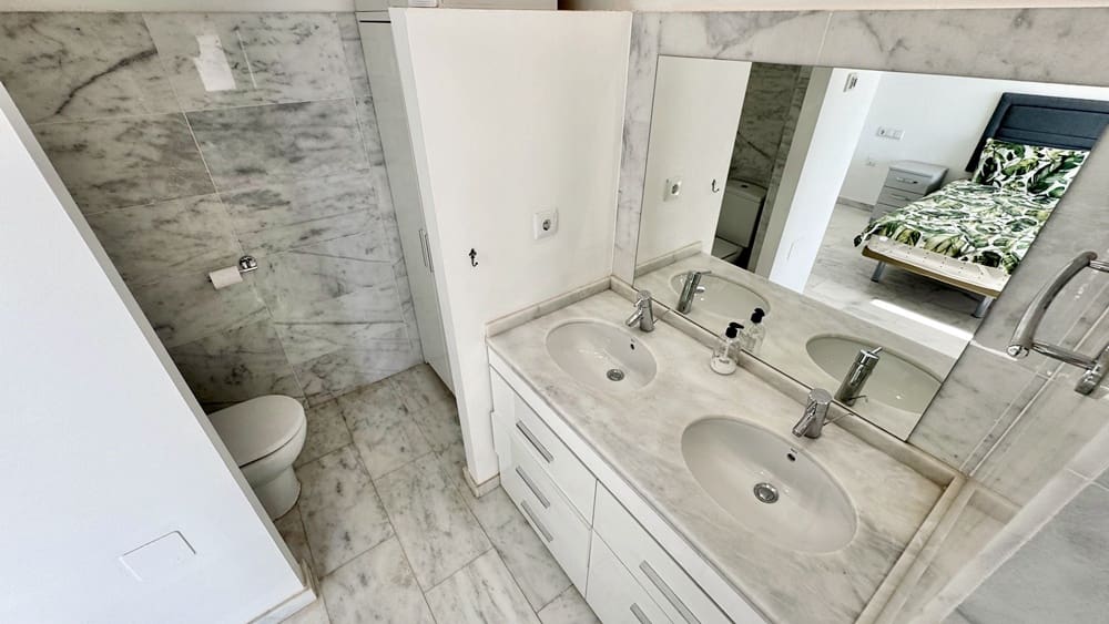 Apartamento de 2 habitaciones en Hacienda del Alamo en venta con piscina garaje - 199.950 € (Ref: 10021444)
