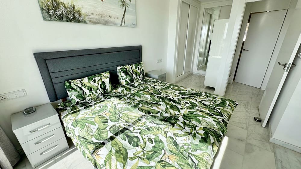 Apartamento de 2 habitaciones en Hacienda del Alamo en venta con piscina garaje - 199.950 € (Ref: 10021444)